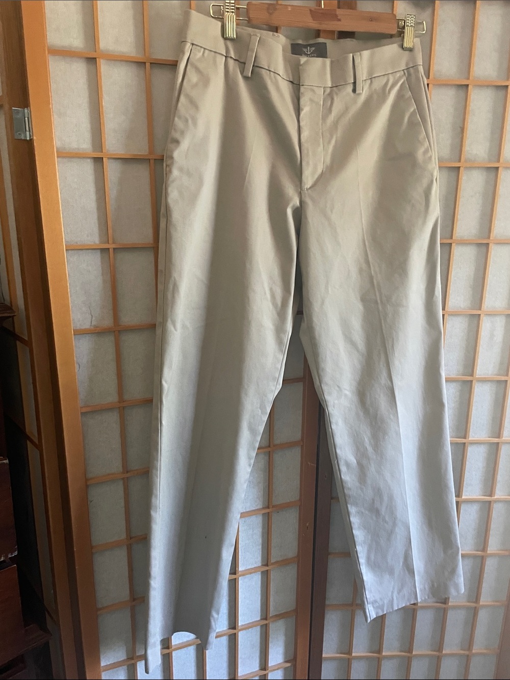 Dockers Men's Chinos in Light Khaki